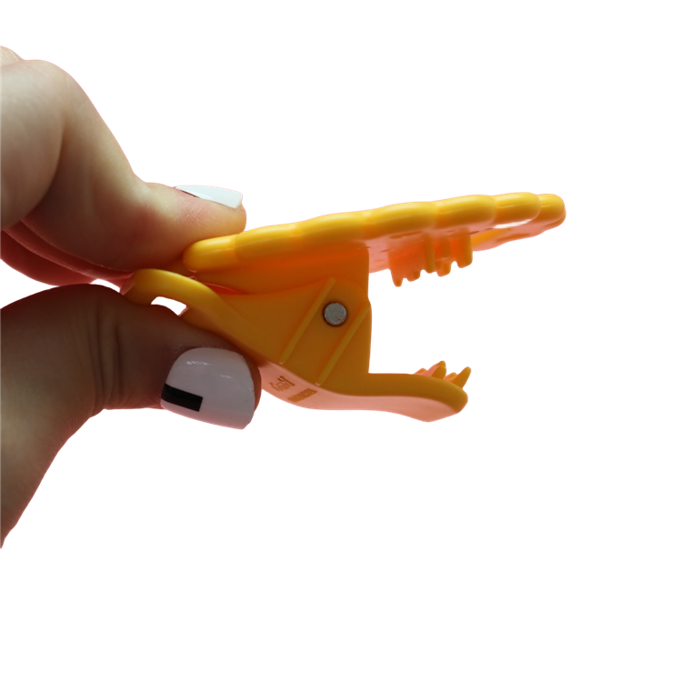 BABY PACIFIER CLIP – Eco-Friendly, Smooth Edge, Vibrant Colors | Custom Sizes & Designs | EN71/REACH/RoHS