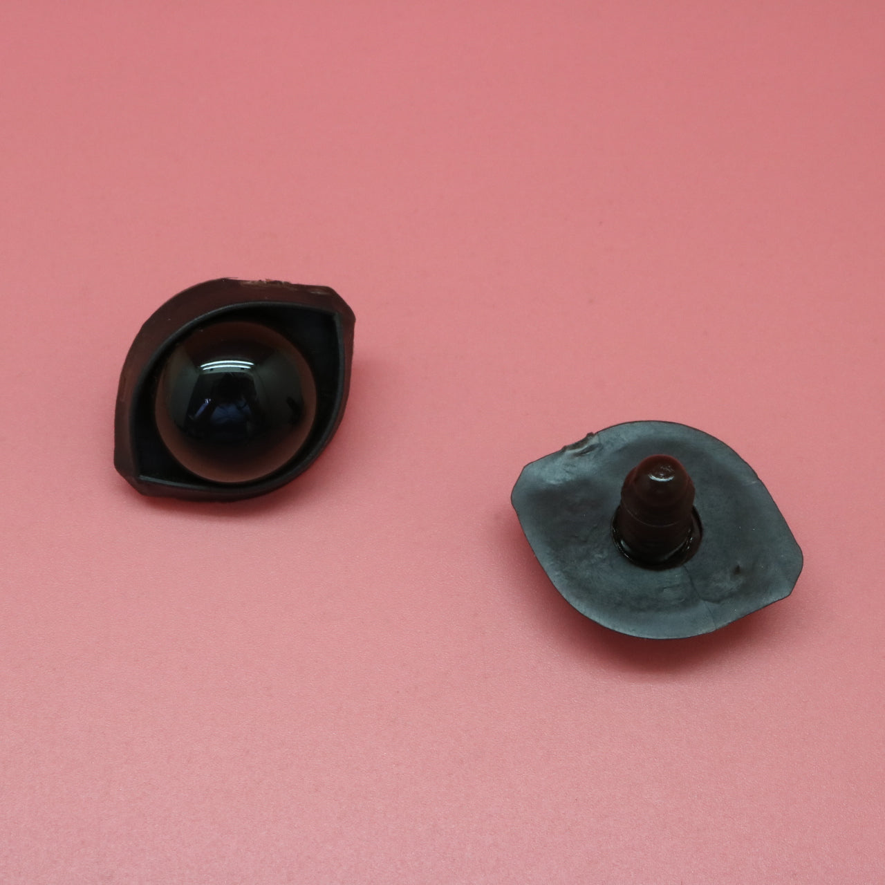 Toy Eyelids – Eco-Friendly & Durable | Custom Sizes & Designs | EN71/REACH/RoHS Certified